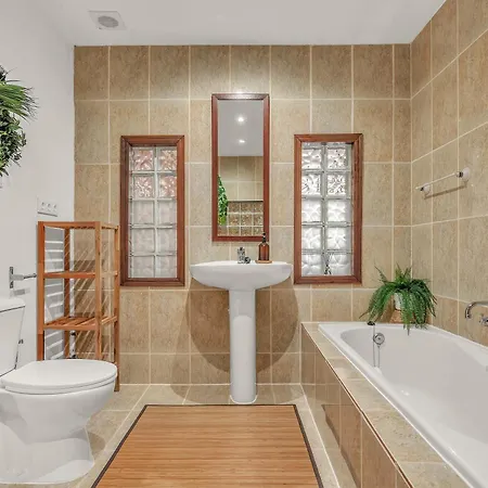 Oasis Palmar - Lovely With Front Garden Apartment *